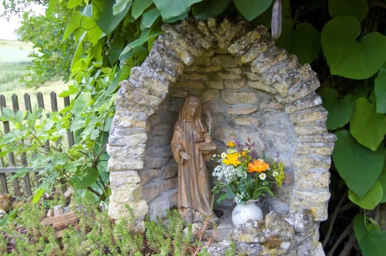 Hildegard von Bingen kam schon relativ jung in das Kloster.